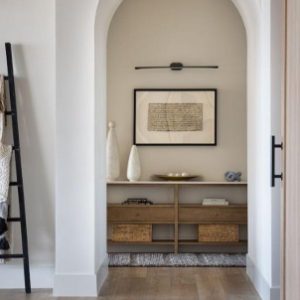 Curves Are Softening Modern Homes